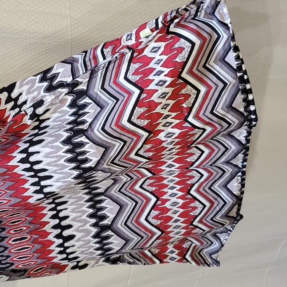 Healing Hands Scrub Top - Picture 2 of 7